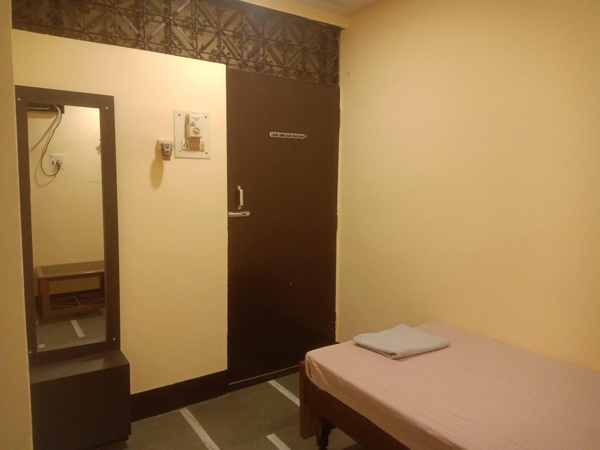 Scindhia pensión Varanasi Exterior foto